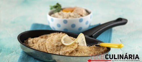 Filetes de solha fritos com migas de ovas