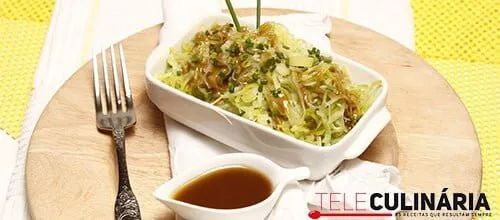 Alho-francês com molho de mostarda