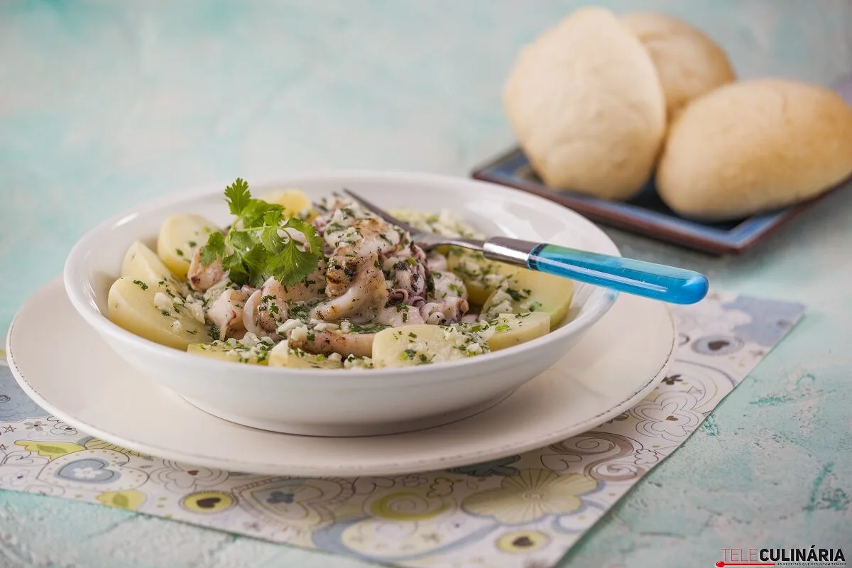 Lulas grelhadas com molho de manteiga