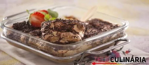 Pavé de chocolate e frutos vermelhos