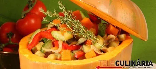 Legumes estufados na abóbora