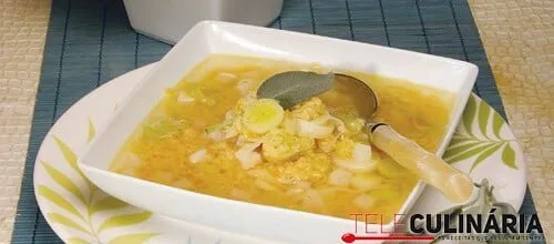 Creme de lentilhas com alho-francês