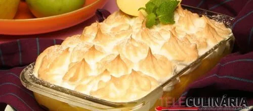 Puré de maçã merengado