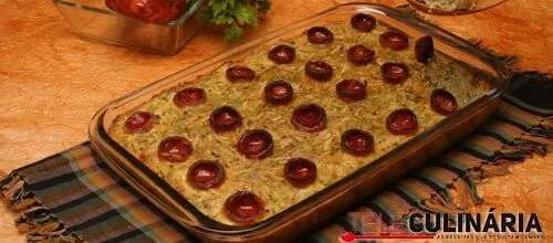 Tortilha enformada de cogumelos e pimentos