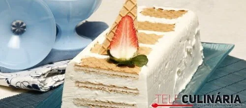 Pudim frio de natas e wafers