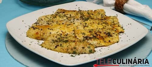 Filetes de pescada com açafrão
