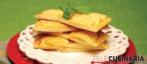 Piza de maçã com doce de goiaba