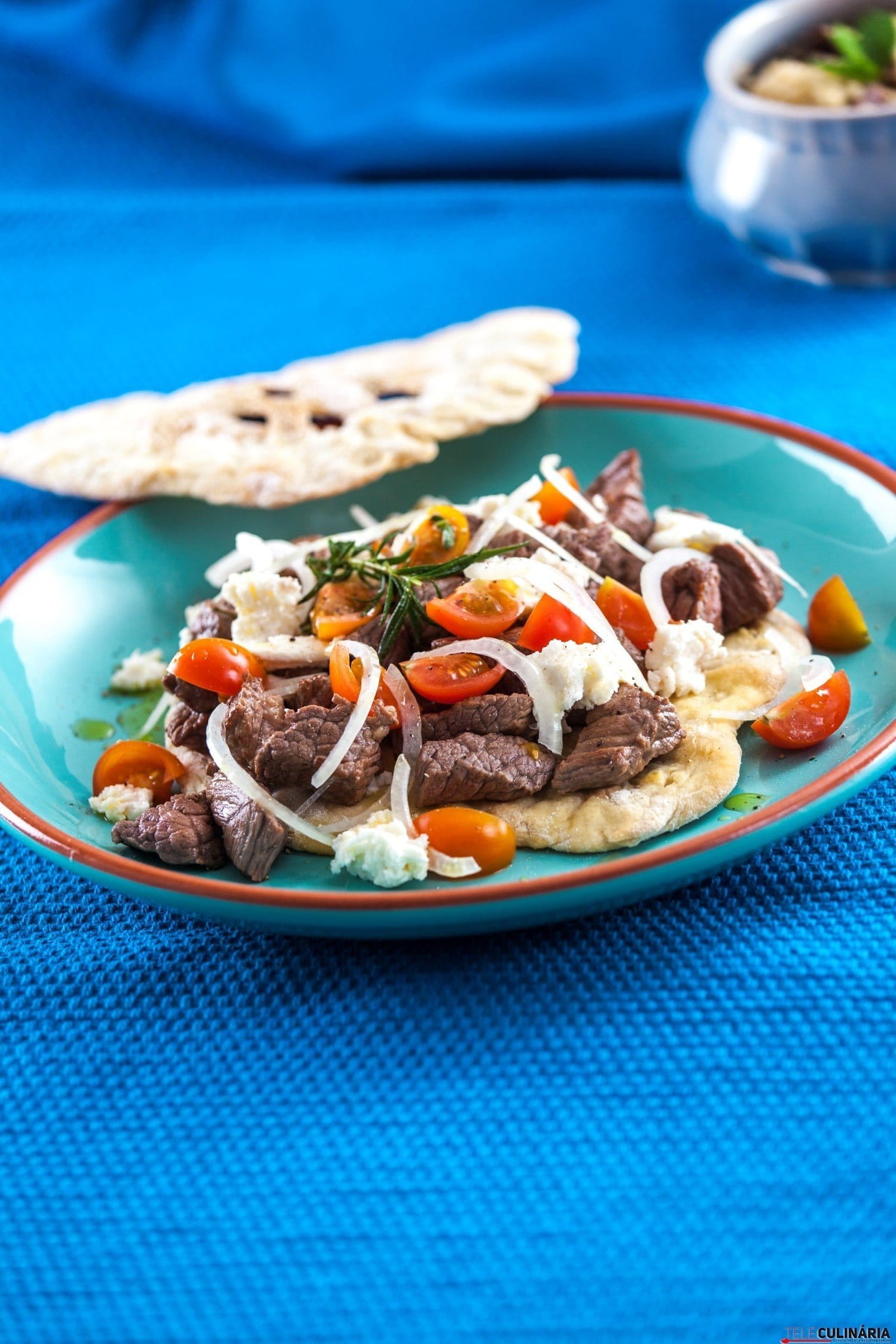 Pao com Carne de Vaca Assada TC_003 (Custom)