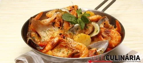 Cataplana de raia com mariscos