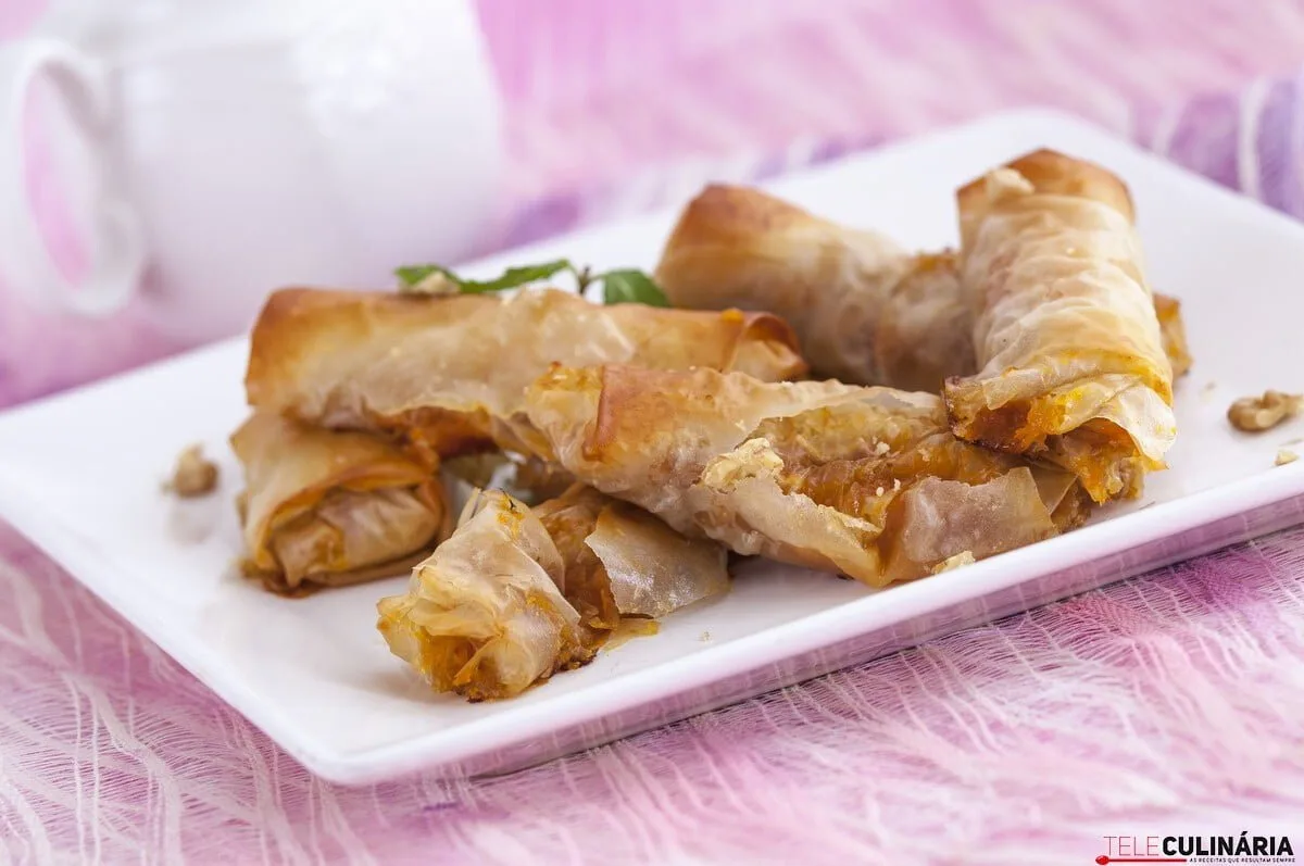 Folhadinhos de abóbora e noz