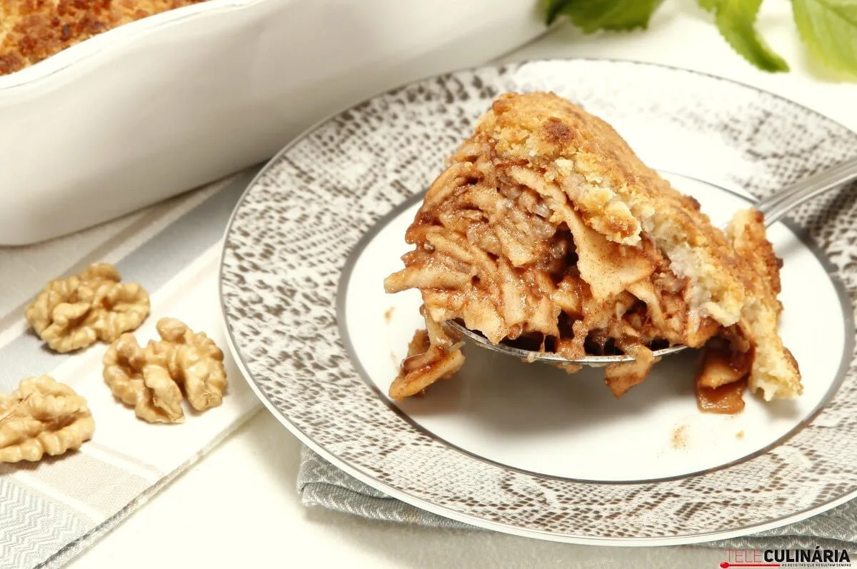 Crumble de maçã com nozes