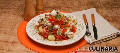 Chocos com pimentos e batatinhas