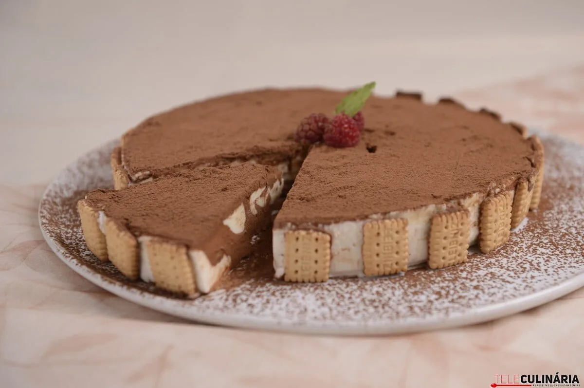 Bolo tricolor de chocolate