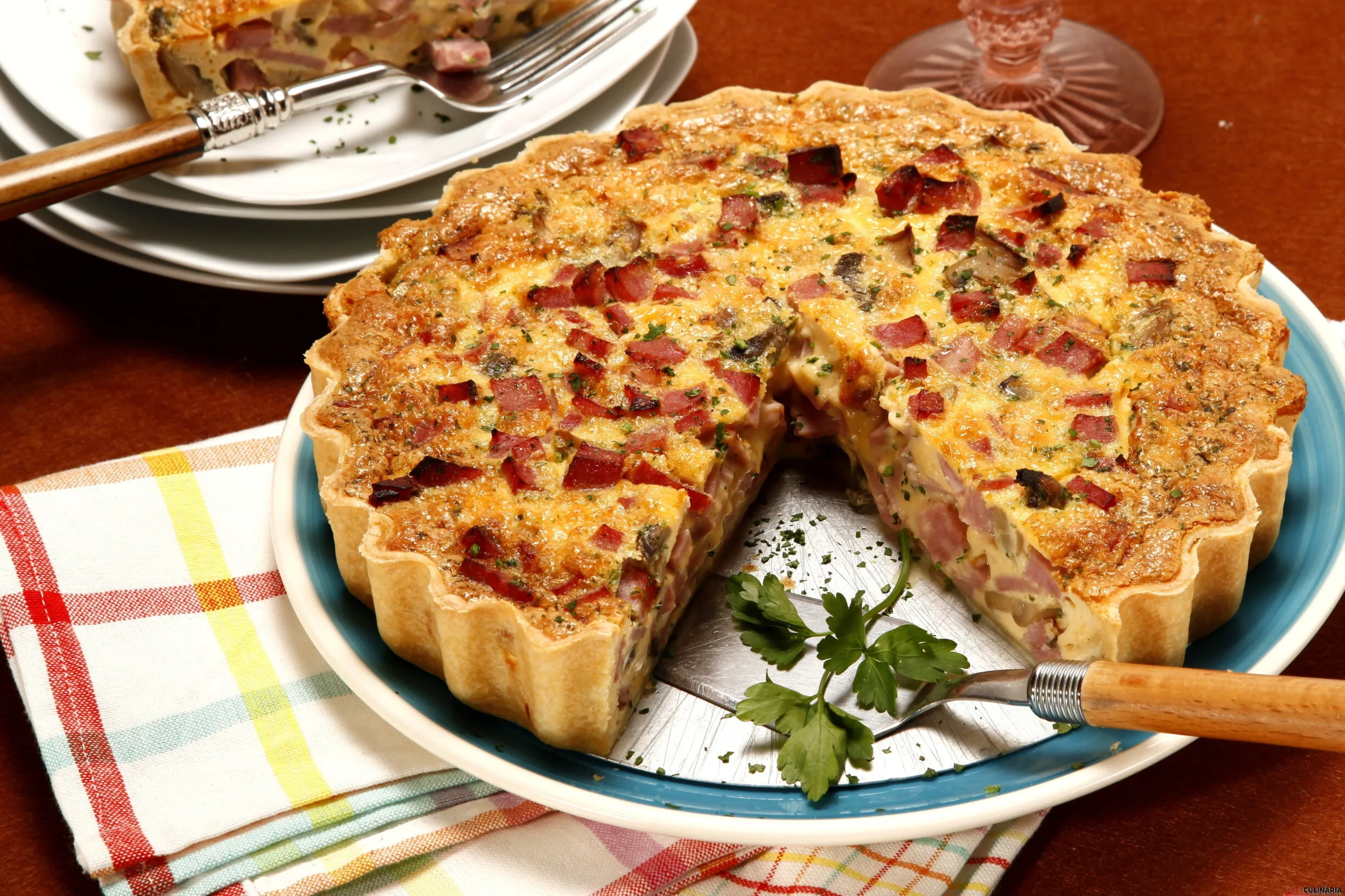 Tarte de fiambre assado com cogumelos