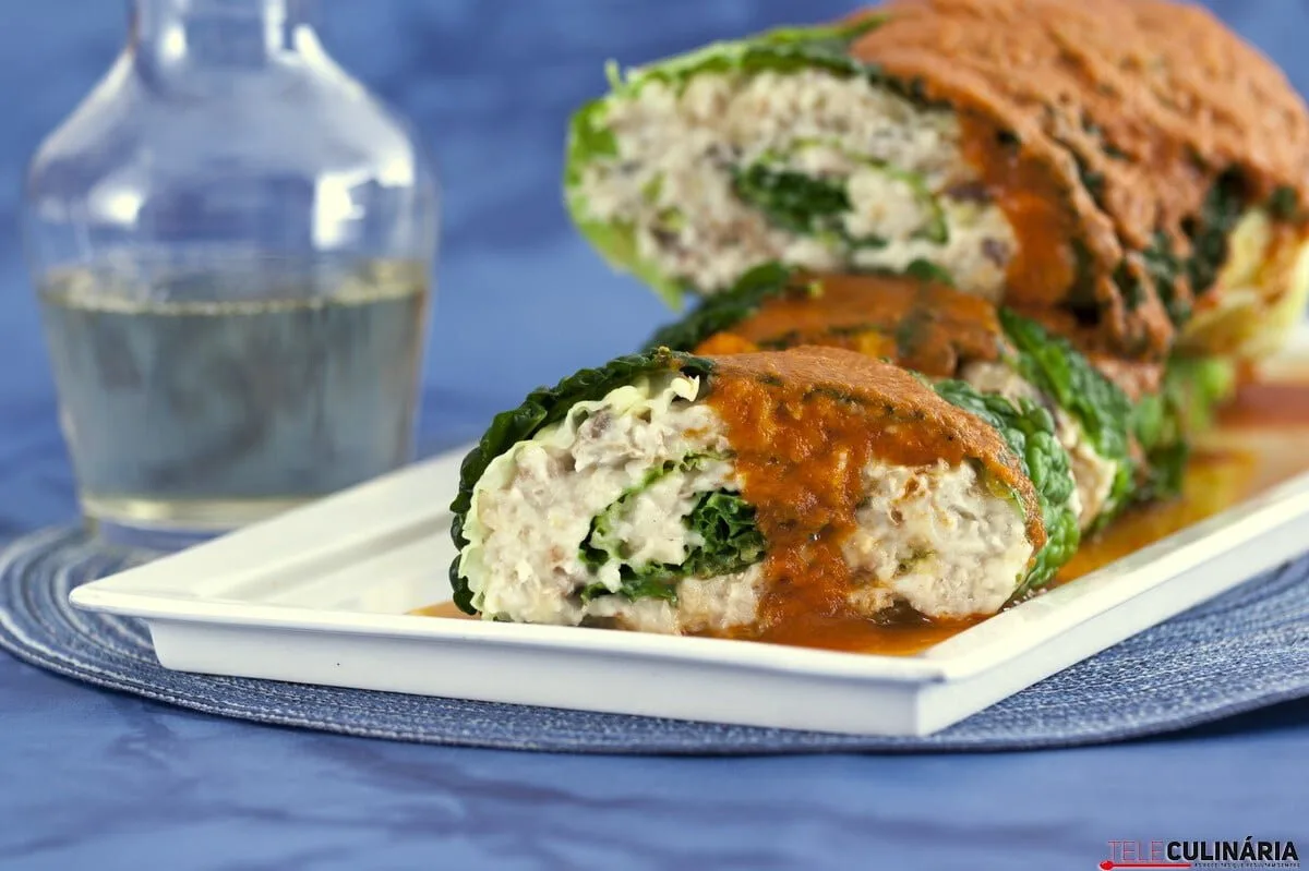 Rolo de lombardo recheado com peixe