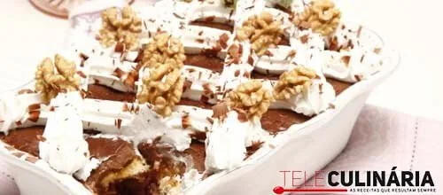 Pavê de chocolate com nozes