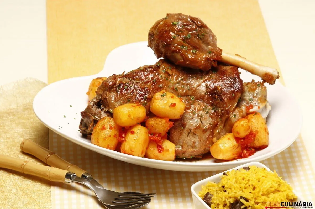 Perna de borrego com batatada
