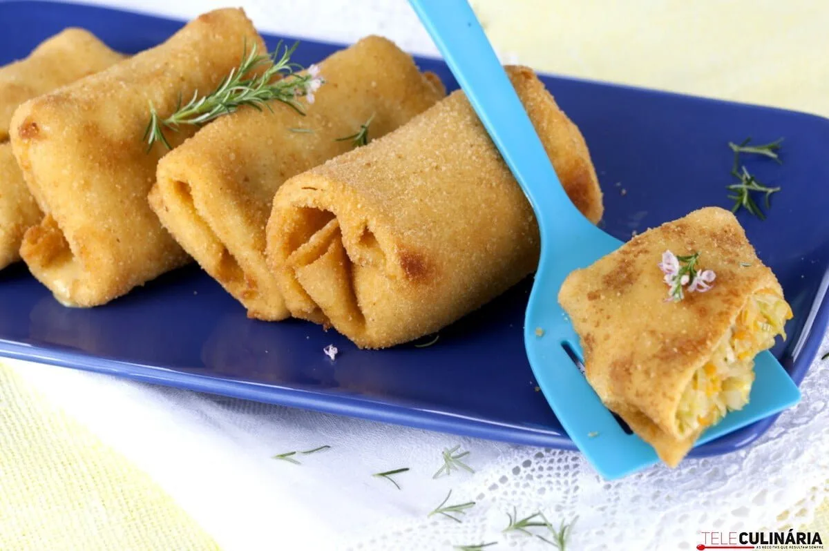 Crepes recheados com legumes