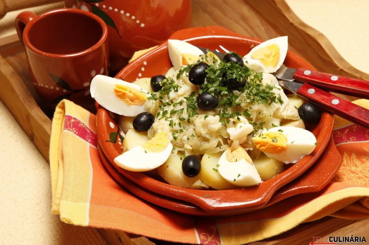Bacalhau à Gomes de Sá - receita tradicional