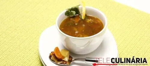 Sopa de lentilhas e batata-doce