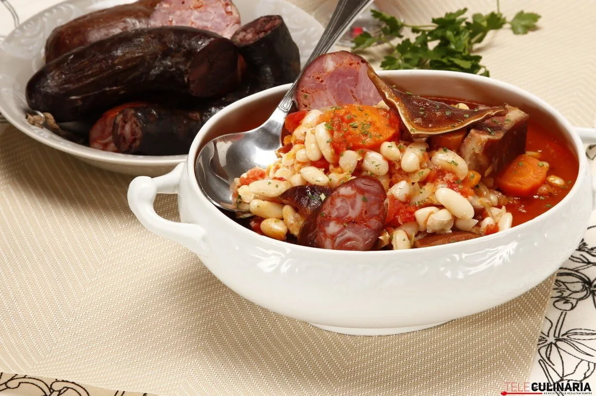 Feijoada de orelheira