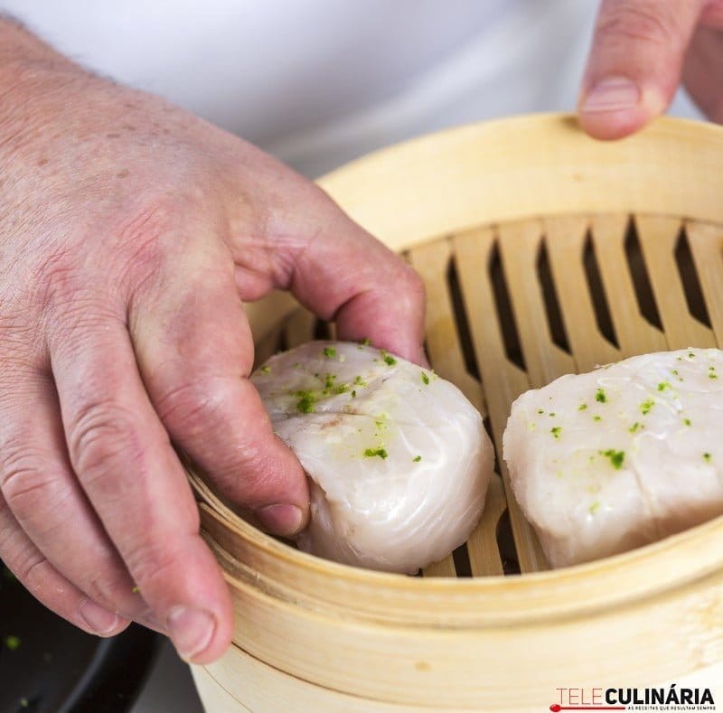 RF Centros de Pescada ao Vapor com Vinagrete de Azeitonas SM-4