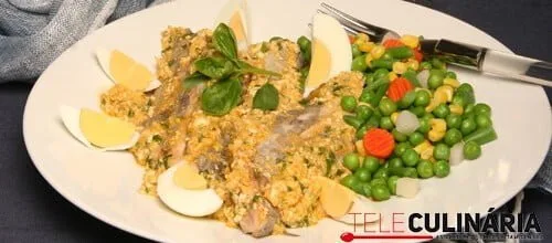 Peixe espada com molho fresco