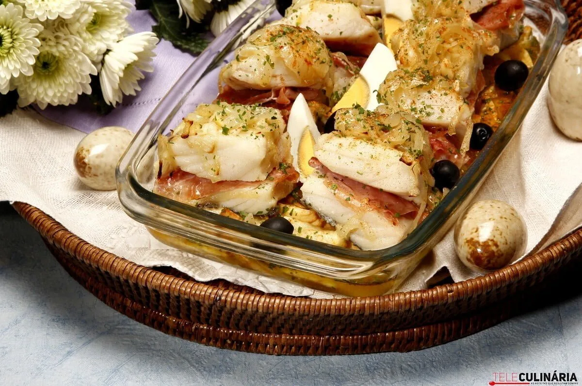 Bacalhau assado recheado com presunto