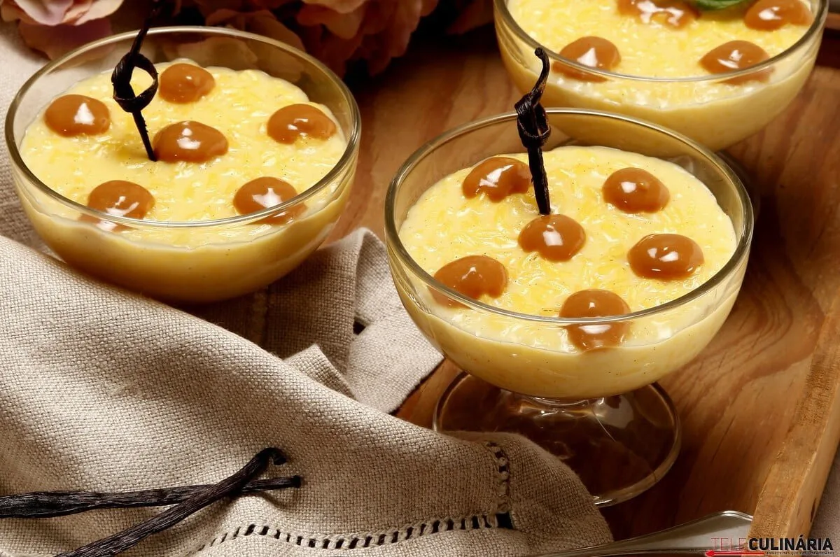 Arroz-doce com leite condensado cozido