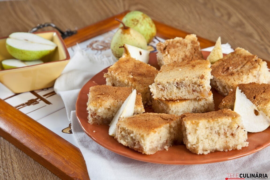 Boleima alentejana de pera