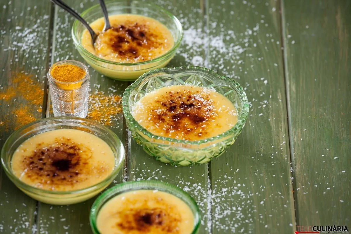 Creme de coco e açafrão