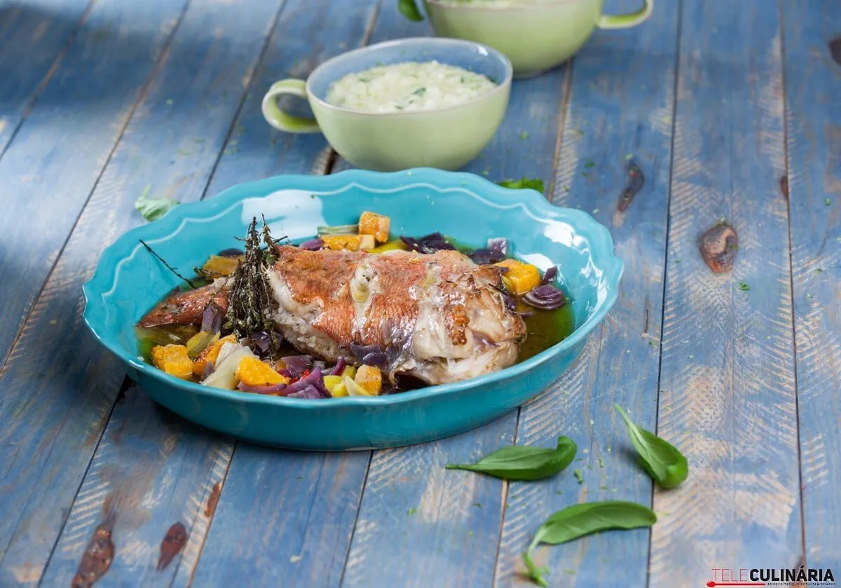 Red fish assado com risotto de lima