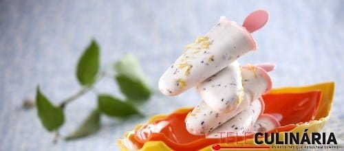 Gelados de iogurte de limão