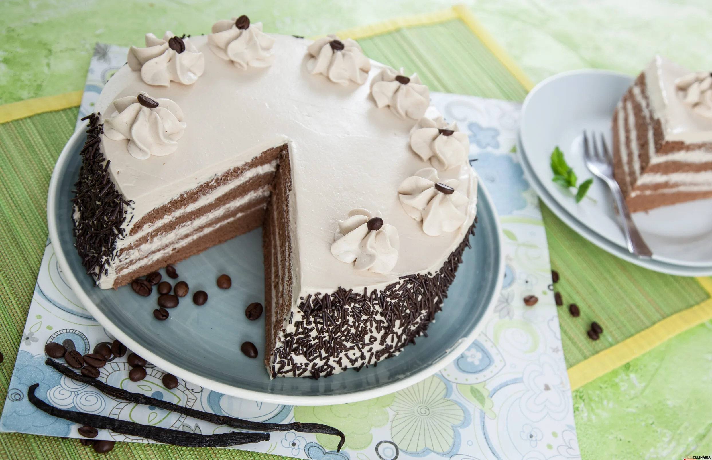 Bolo de chocolate com creme de café (para robot)
