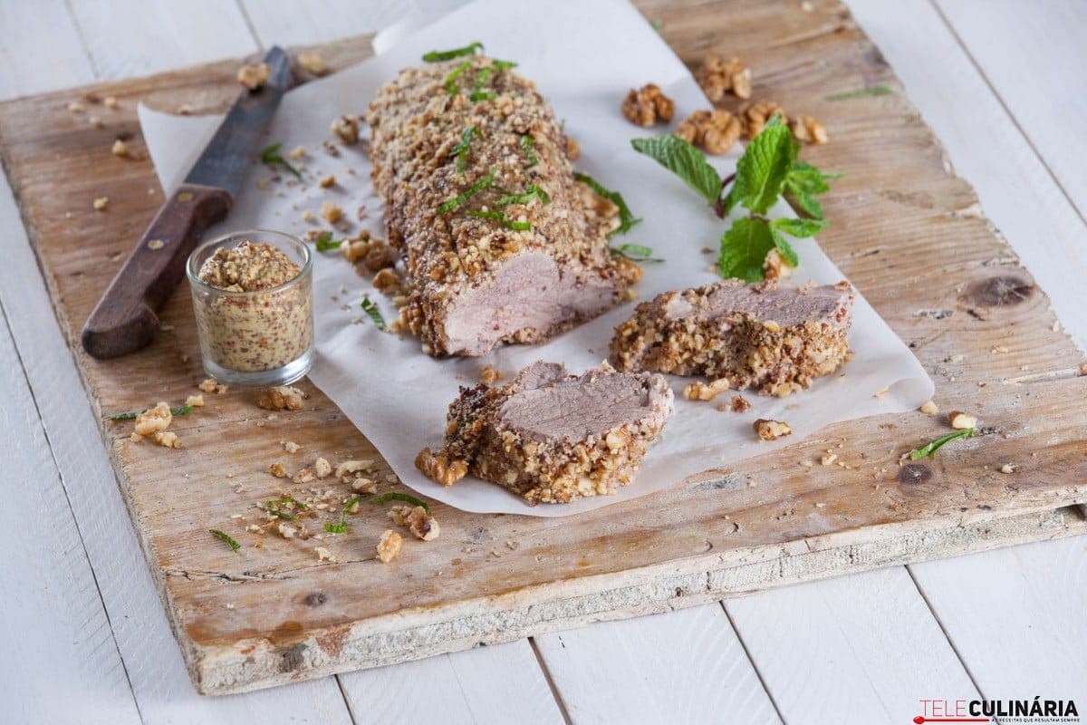 lombinho-de-porco-com-crosta-de-nozes