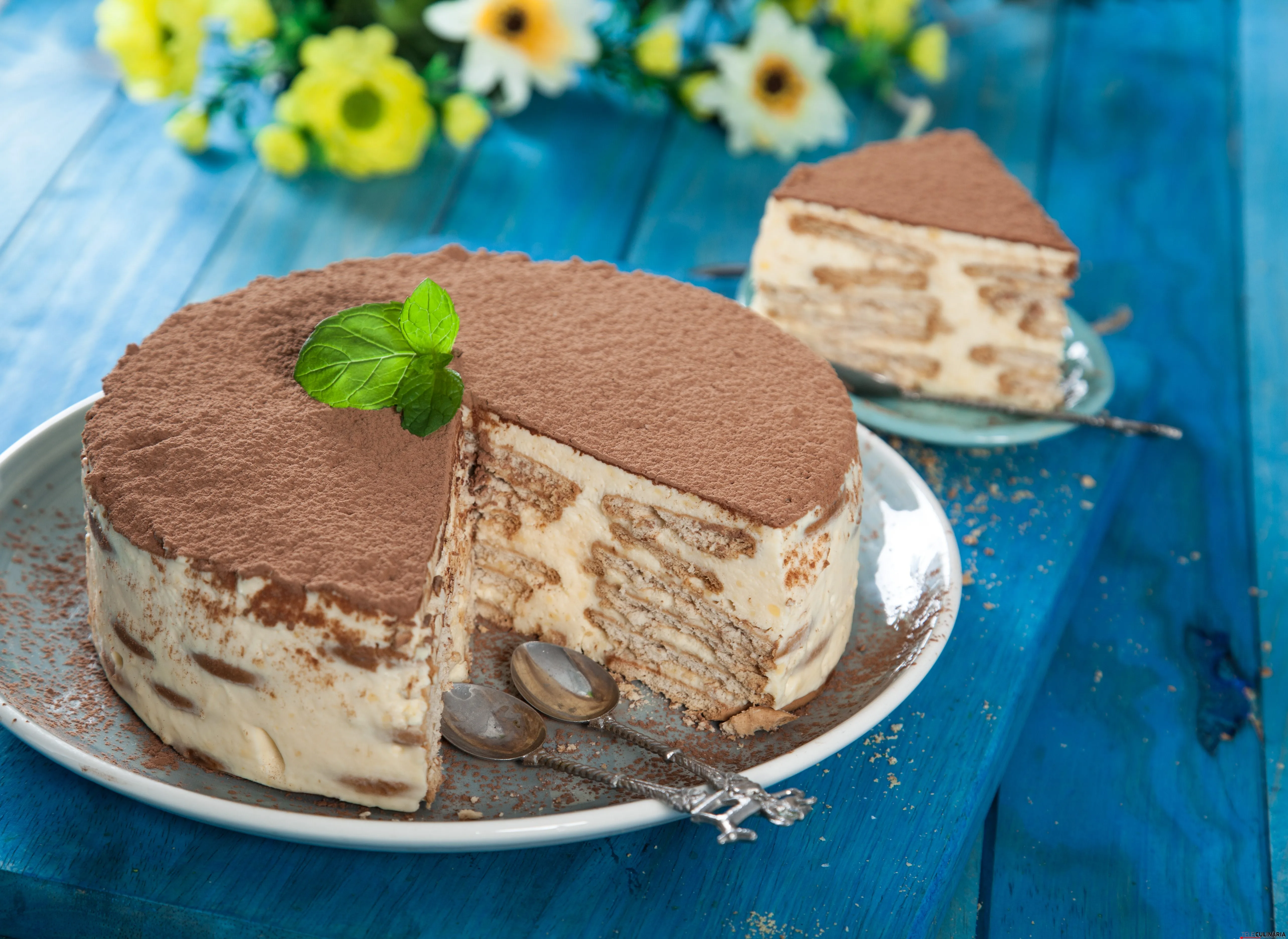 Bolo de bolacha molhadinho