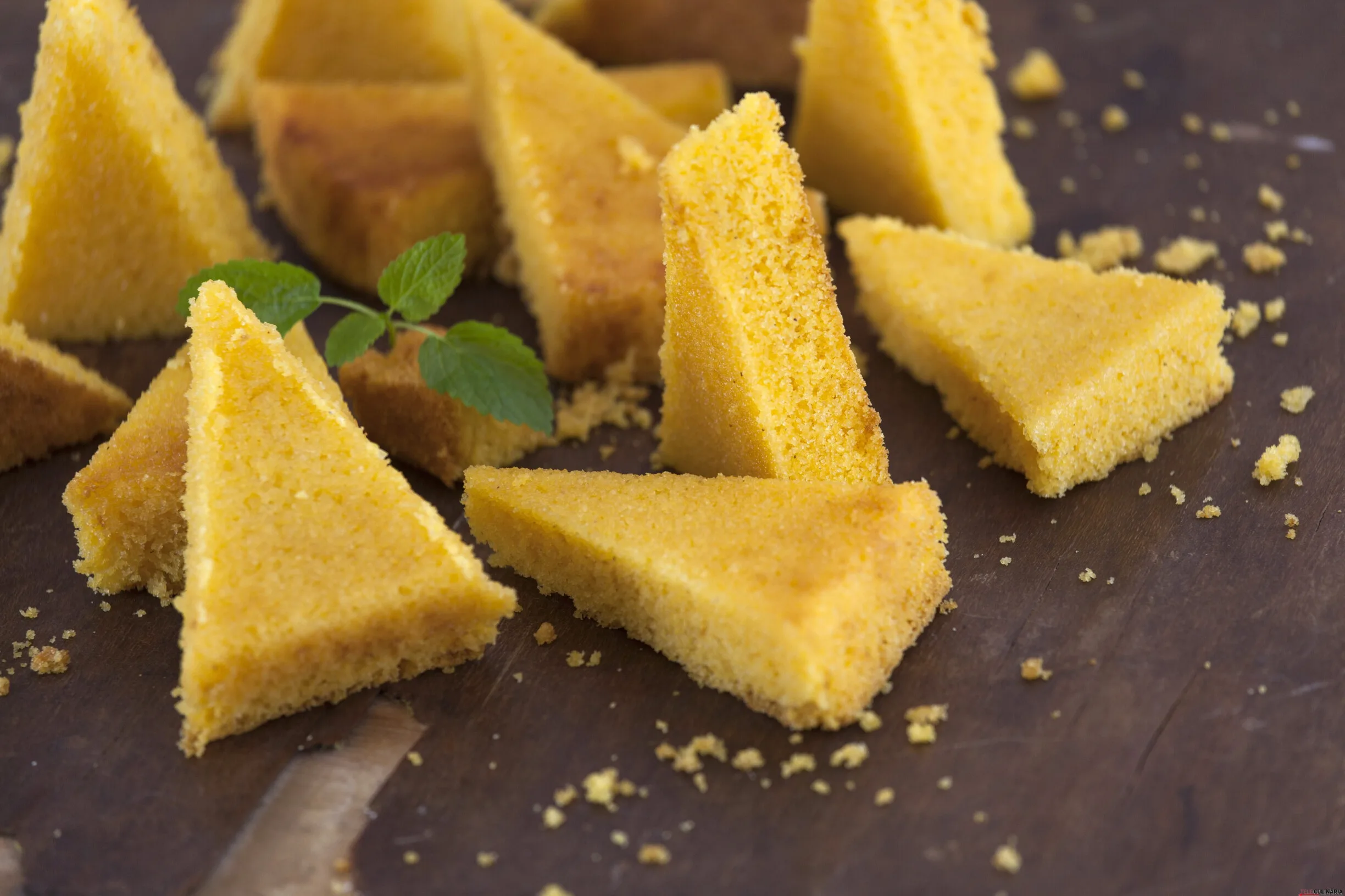 Bolo de Sêmola com Leite