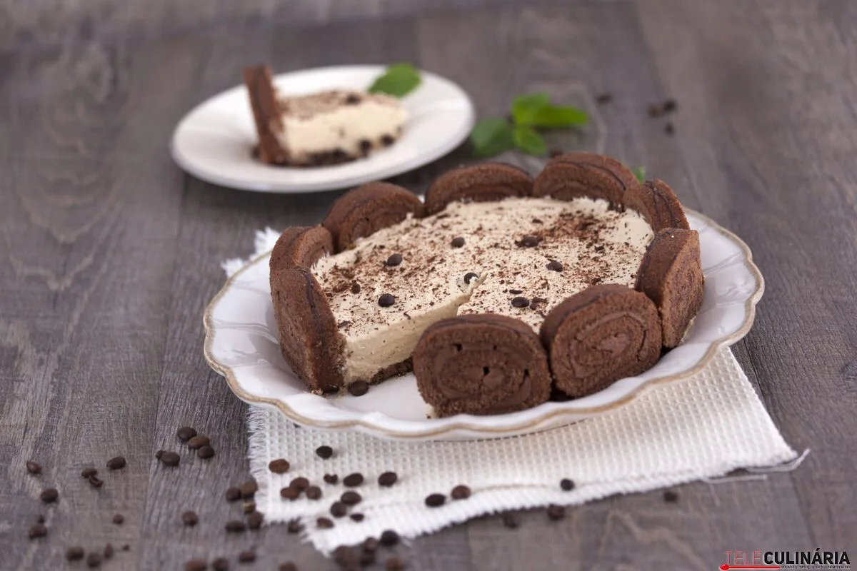 Semifrio de café e torta de chocolate