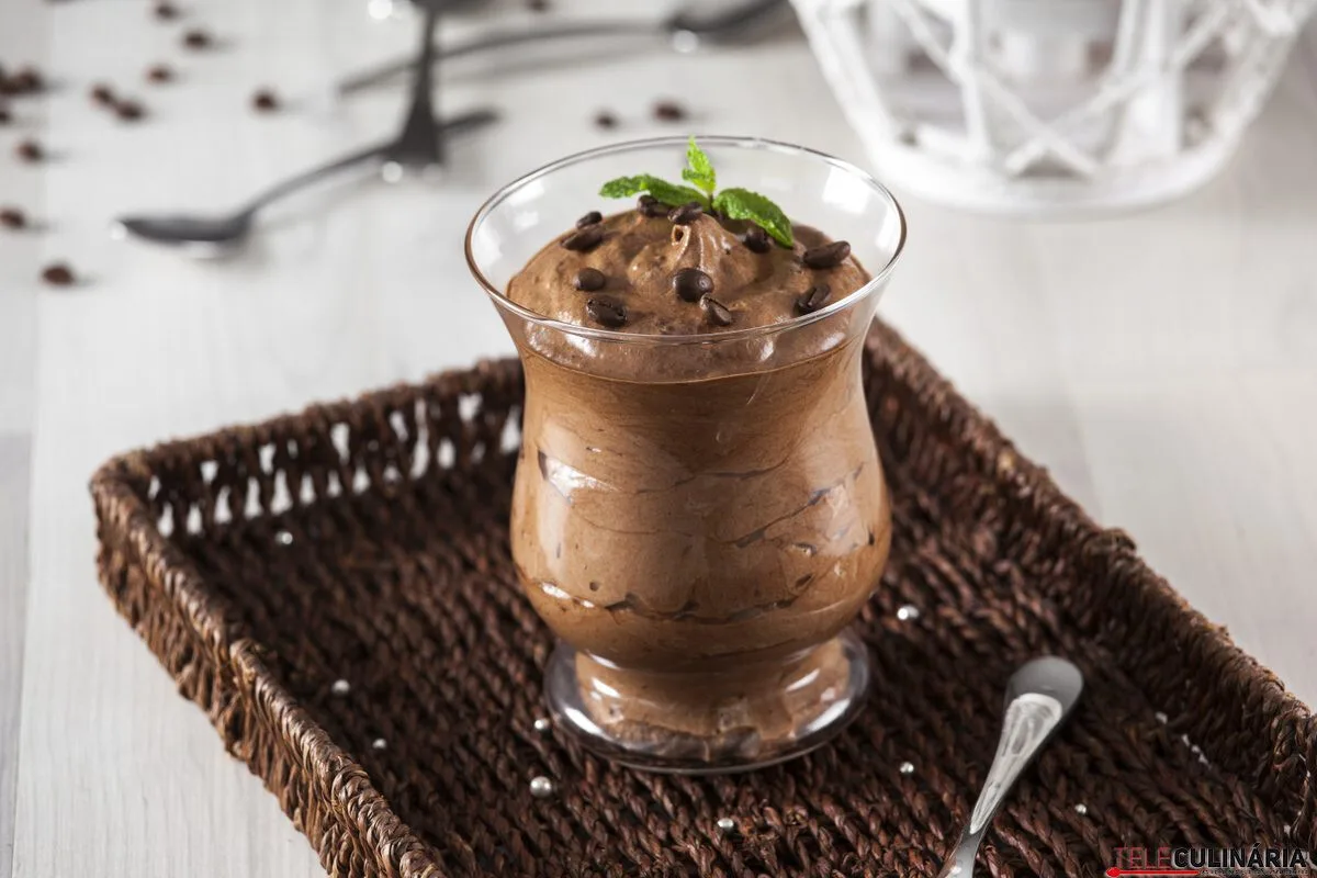 Mousse de chocolate e café