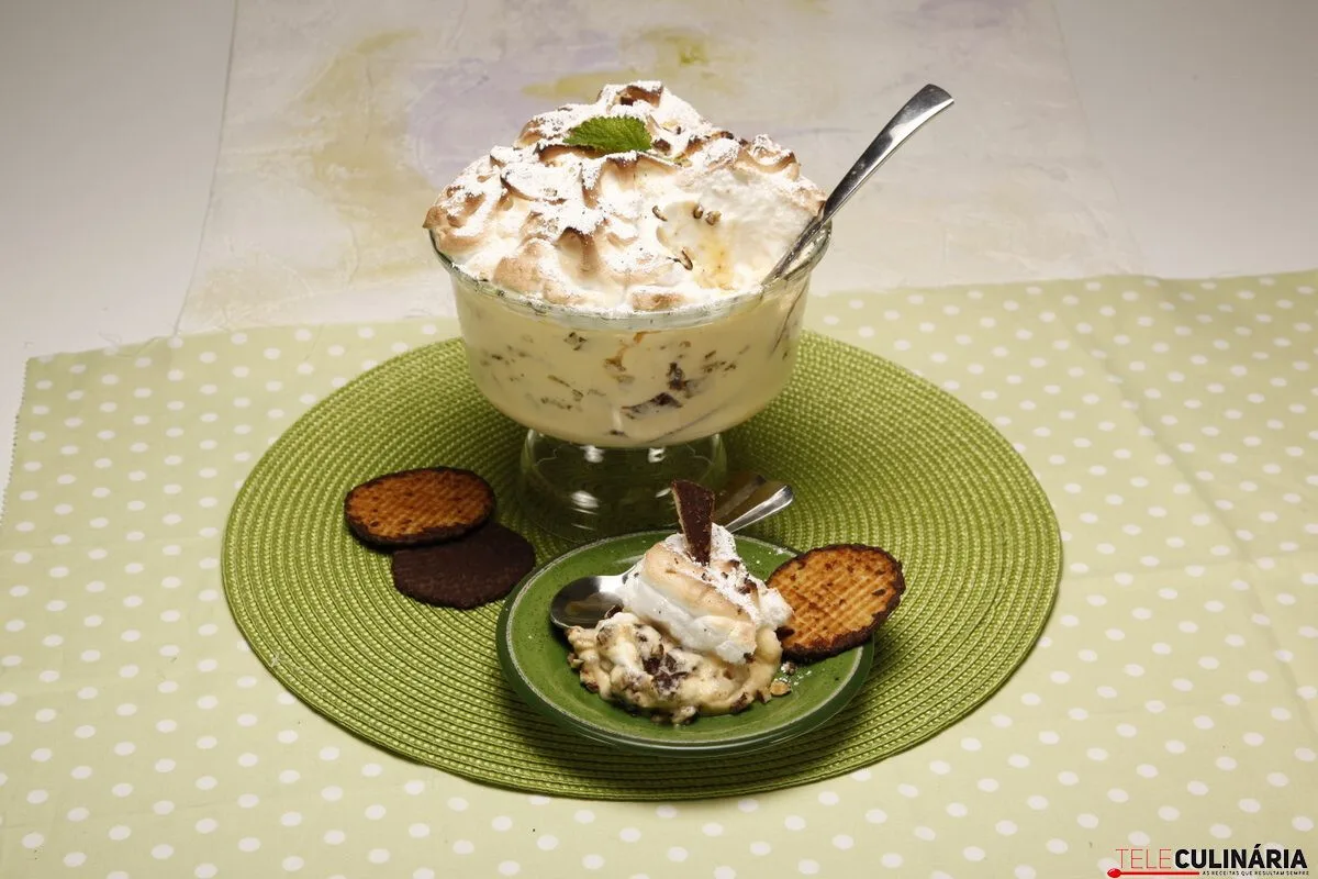 Delícia de iogurte com bolachas