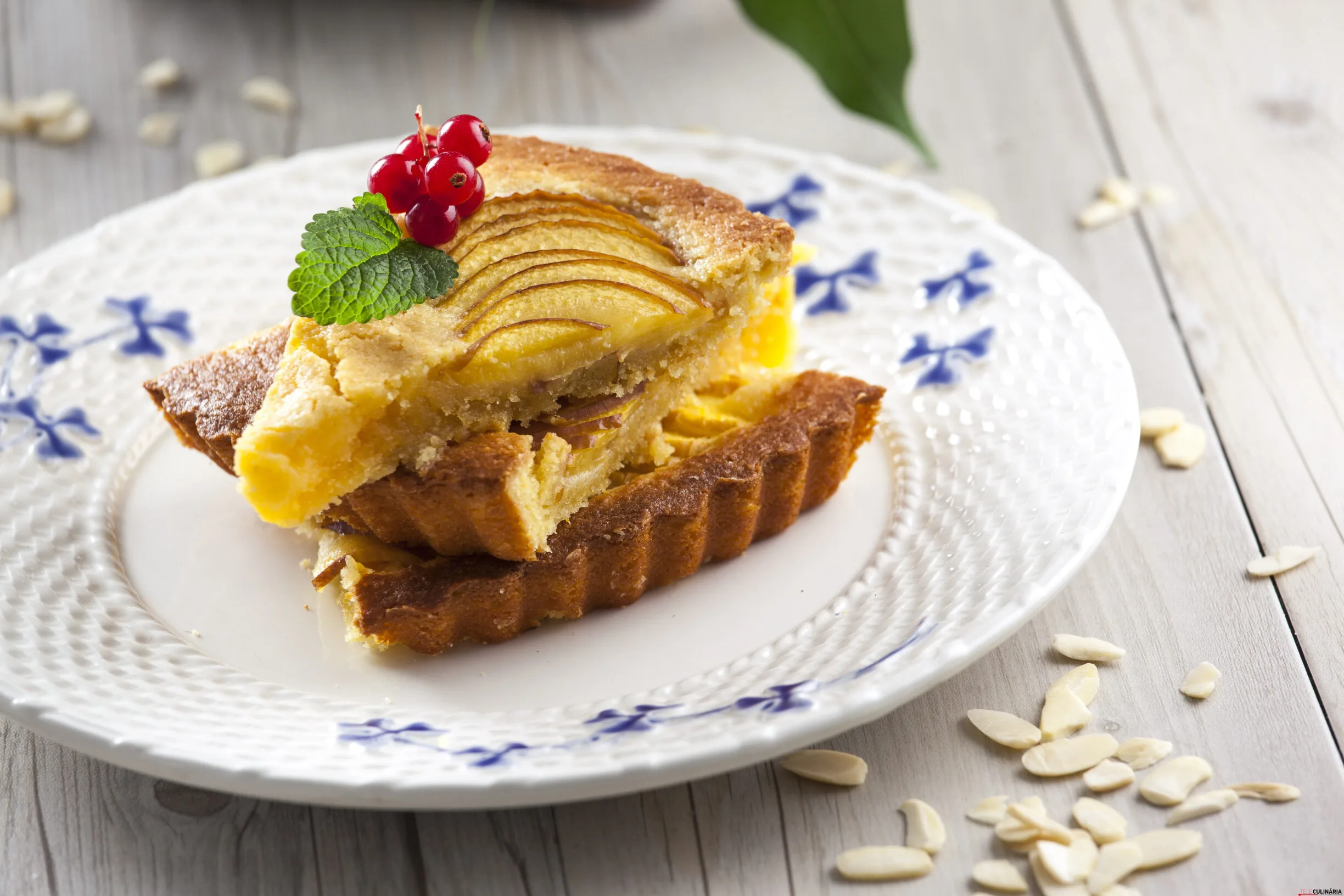 Receita de tarte de pêssego e amêndoa