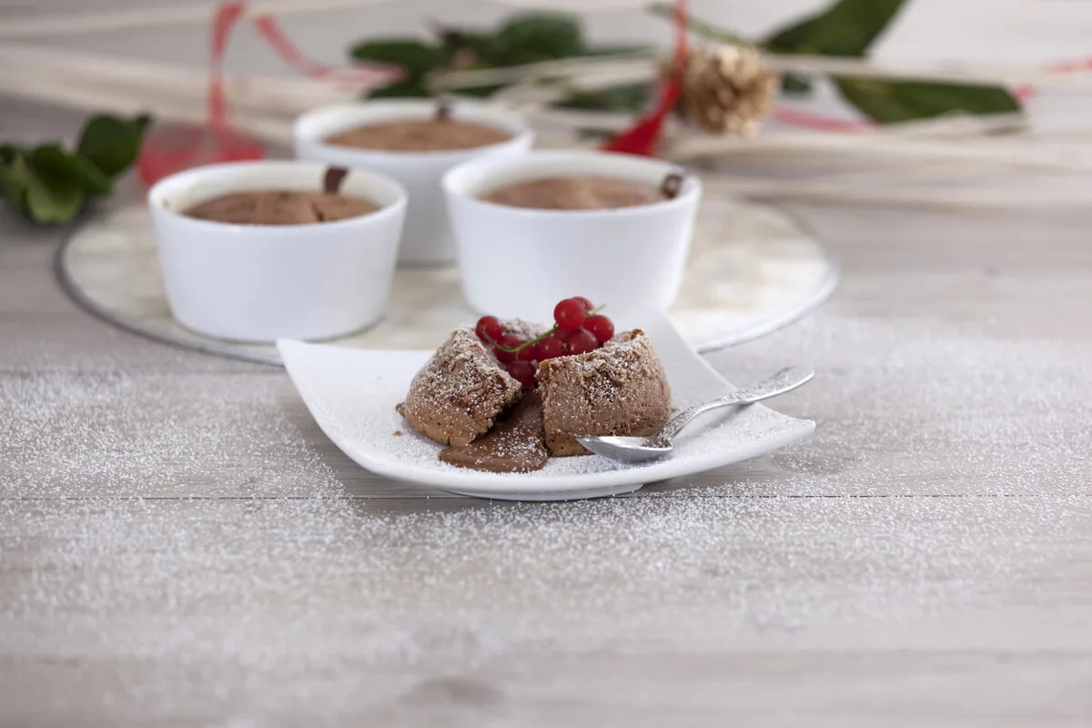 Tacinhas de chocolate húmido