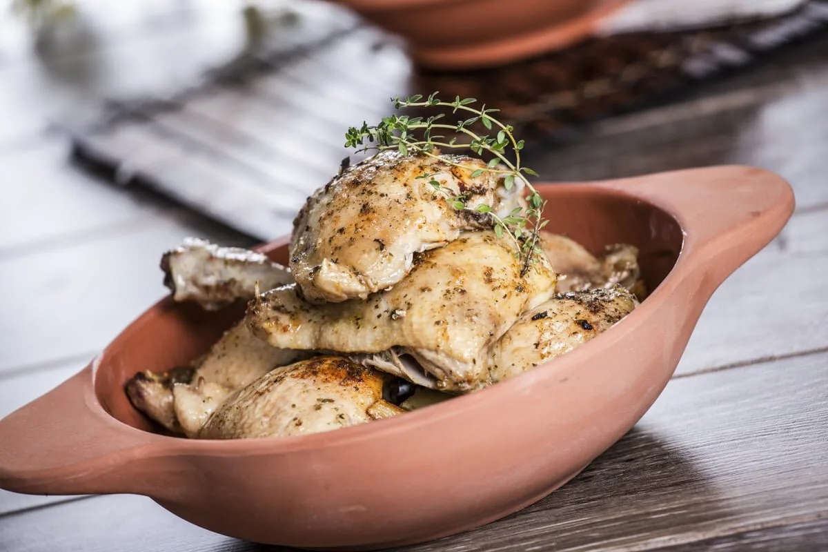 Pernas de frango coradas (robot de cozinha)