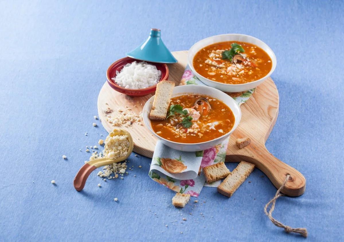 Sopa de peixe e fumet de camarão (robot de cozinha)