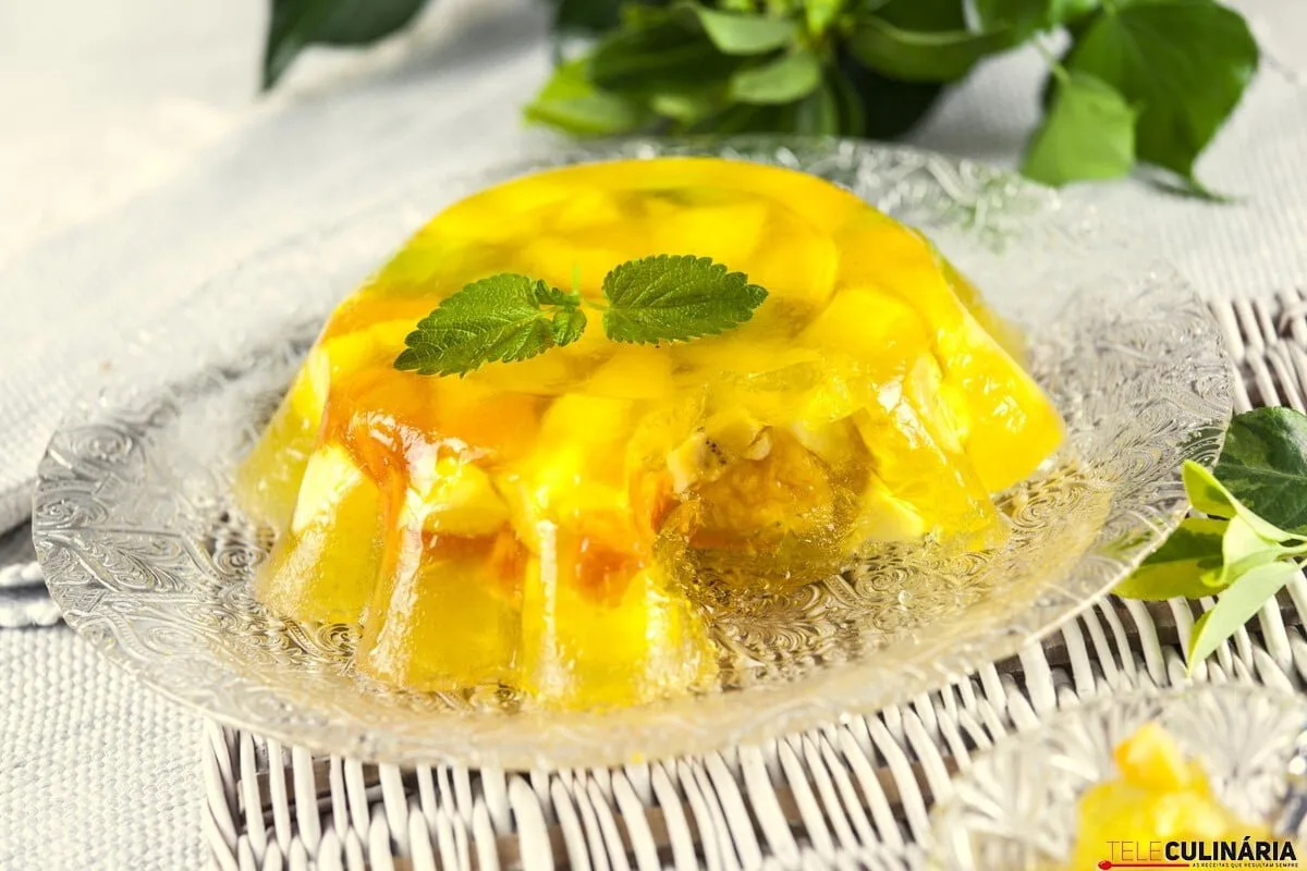 Terrina de frutas tropicais