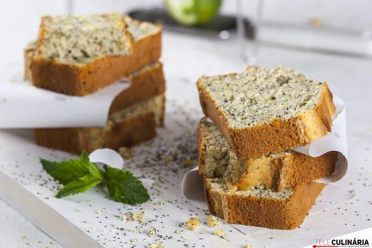 Receita fácil de bolo de limão com hortelã e sementes de papoila