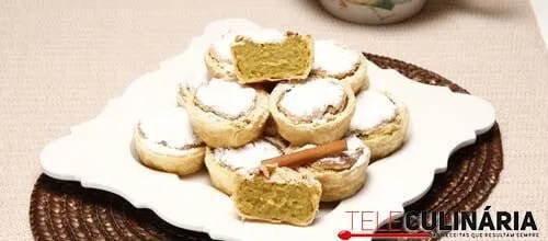 Pastéis doces de favas