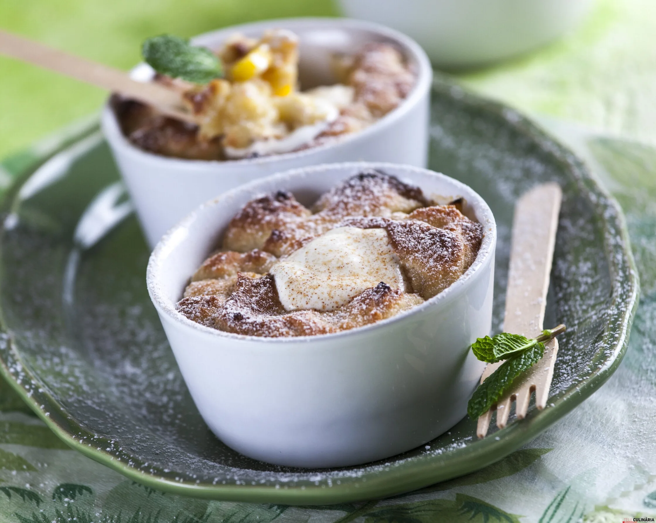 Crumble de frutas e iogurte grego