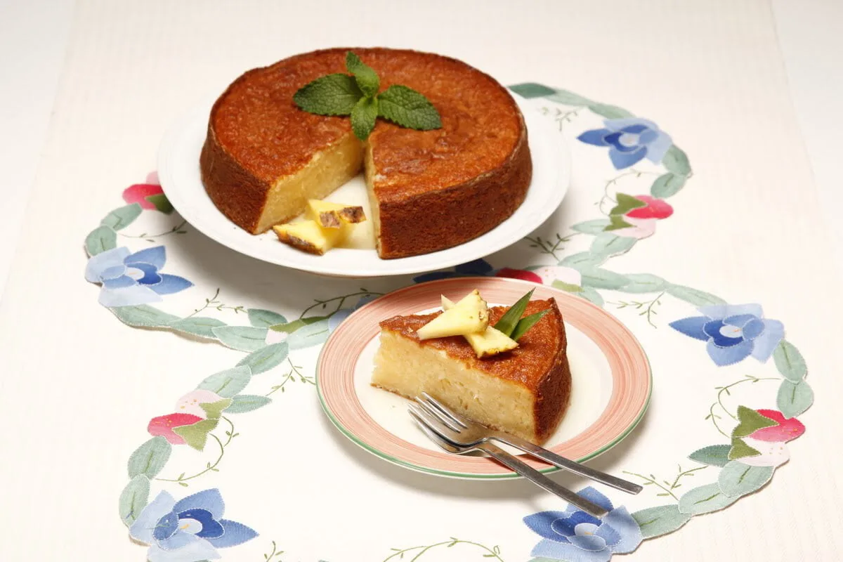 Bolo de iogurte com ananás