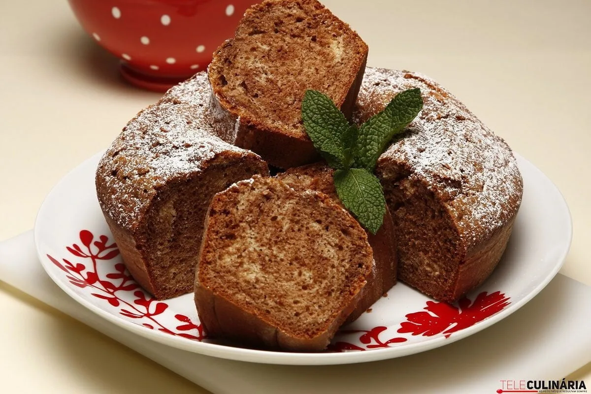 Bolo marmoreado com iogurte